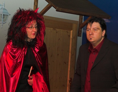 Theatergruppe Katzenbach - 14_einehimmlischebefoerderung-2.jpg
