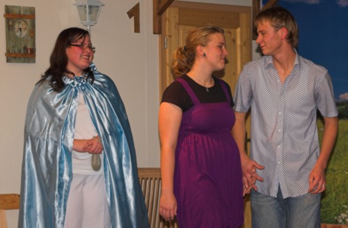 Theatergruppe Katzenbach - 14_einehimmlischebefoerderung-28.jpg