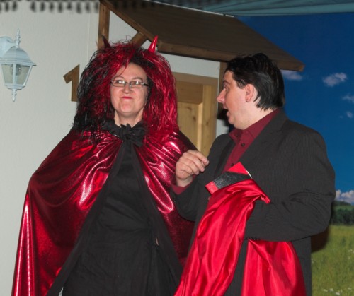 Theatergruppe Katzenbach - 14_einehimmlischebefoerderung-3.jpg