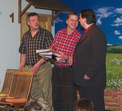 Theatergruppe Katzenbach - 14_einehimmlischebefoerderung-9.jpg