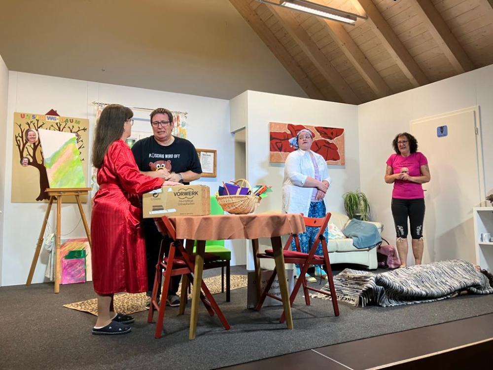 Theatergruppe Katzenbach - 23_neurosigezeiten12.jpg